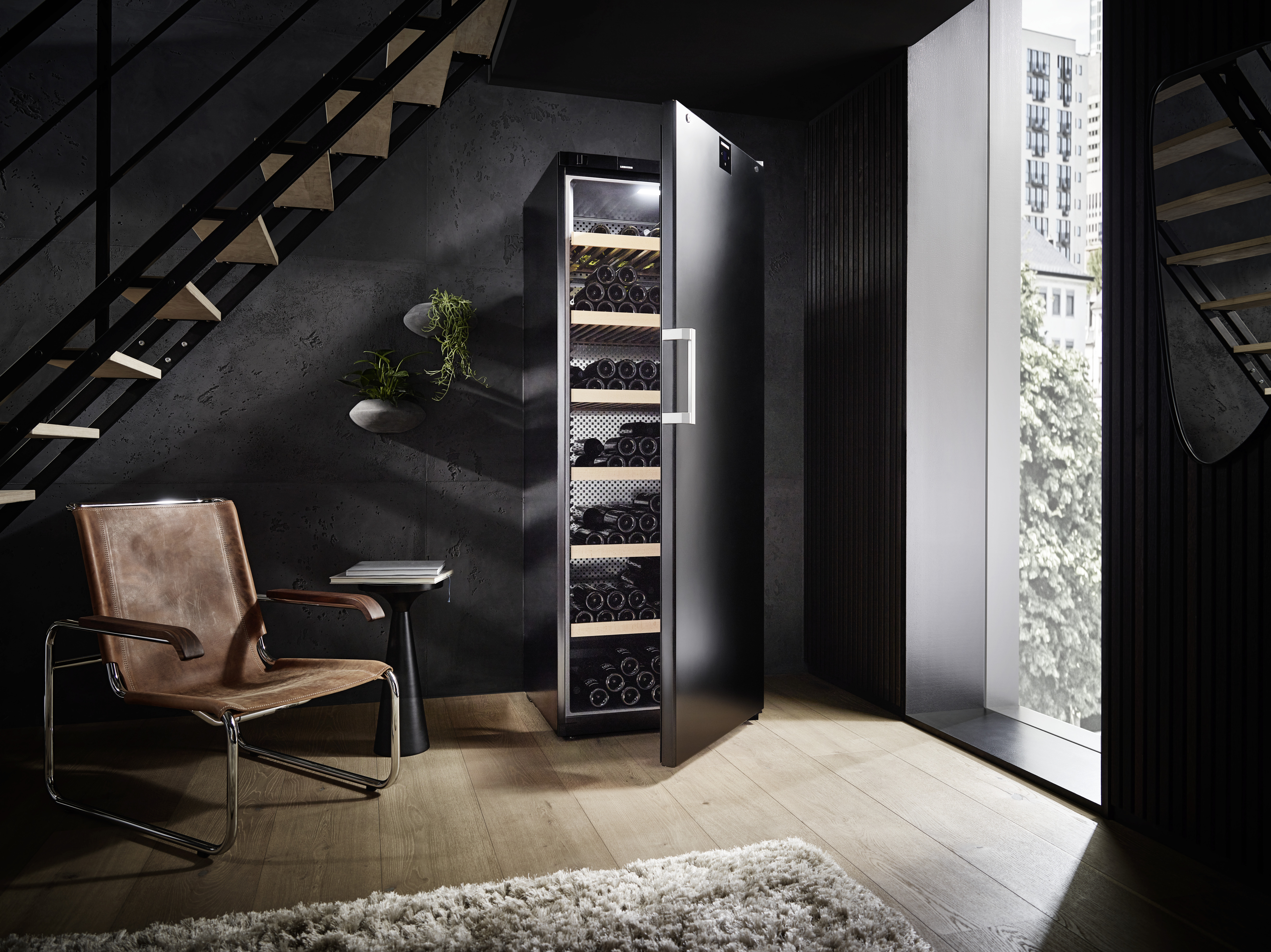 Freistehender Weinlagerschrank
